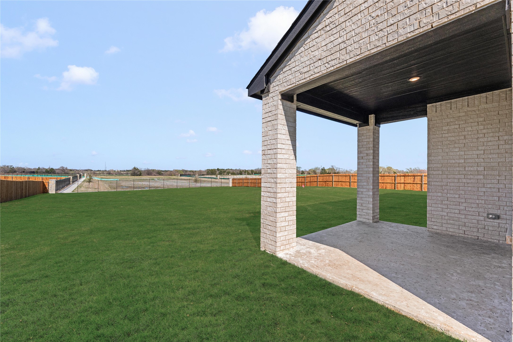 415 Birkdale Lane Red Oak TX 75154