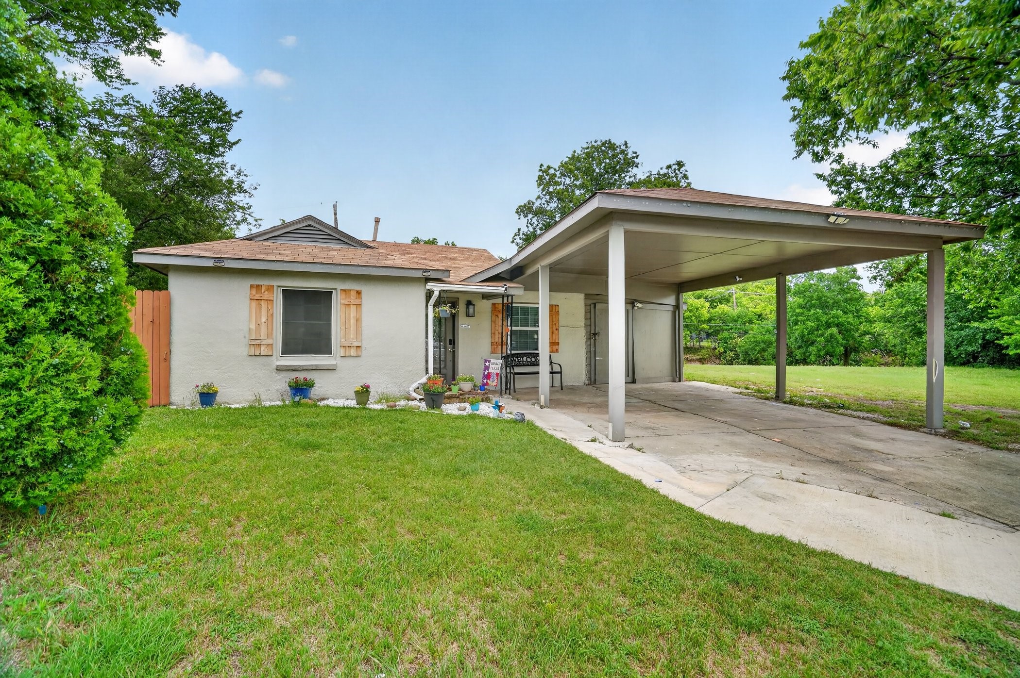 620 S Redford Lane White Settlement TX 76108