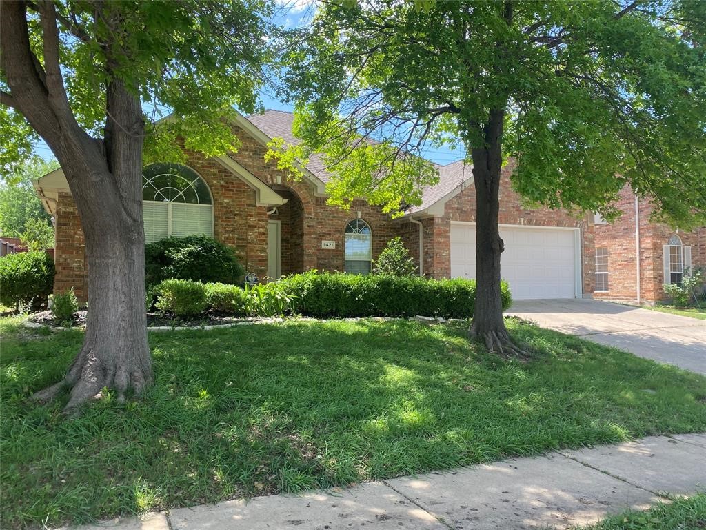 9421 Vista Irving TX 75063