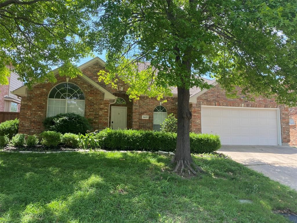 9421 Vista Irving TX 75063