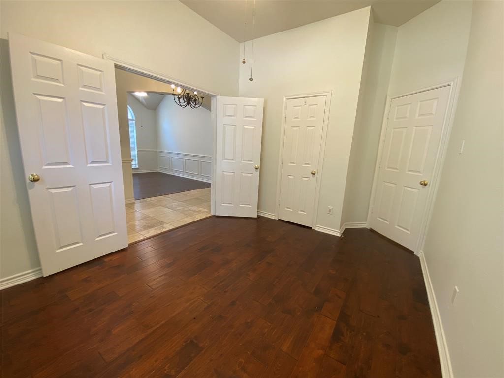 9421 Vista Irving TX 75063