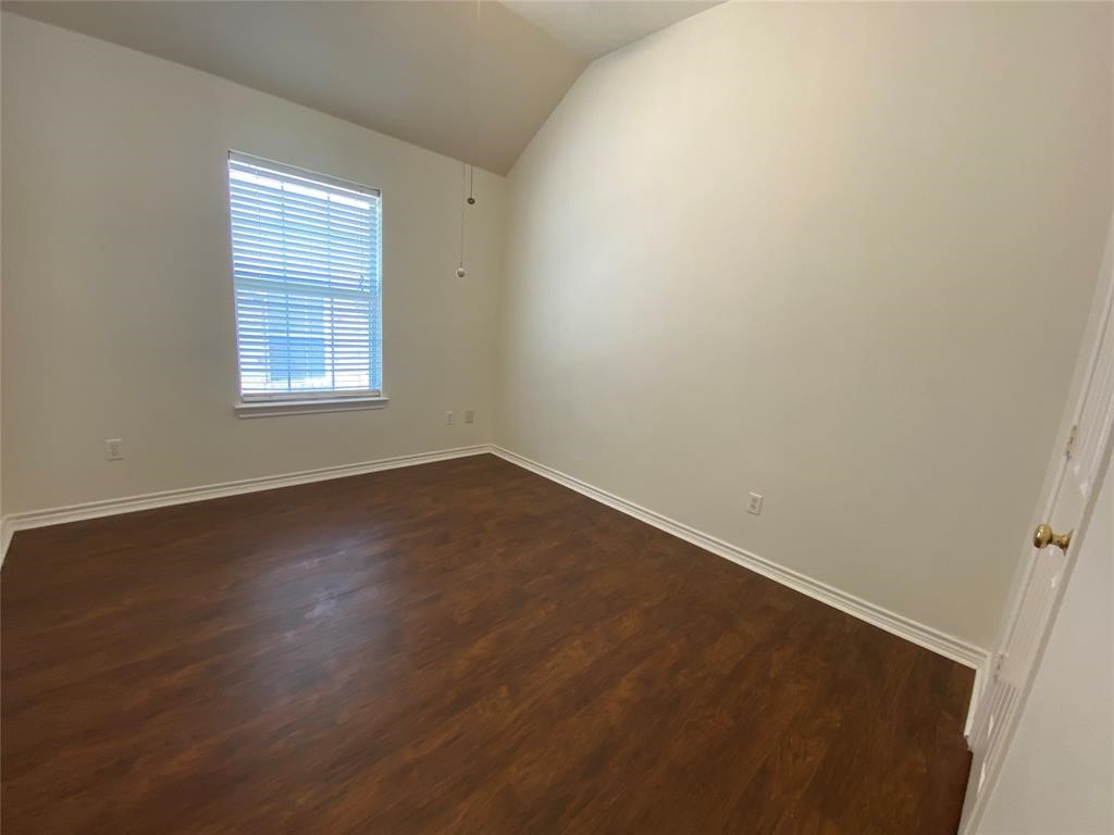 9421 Vista Irving TX 75063