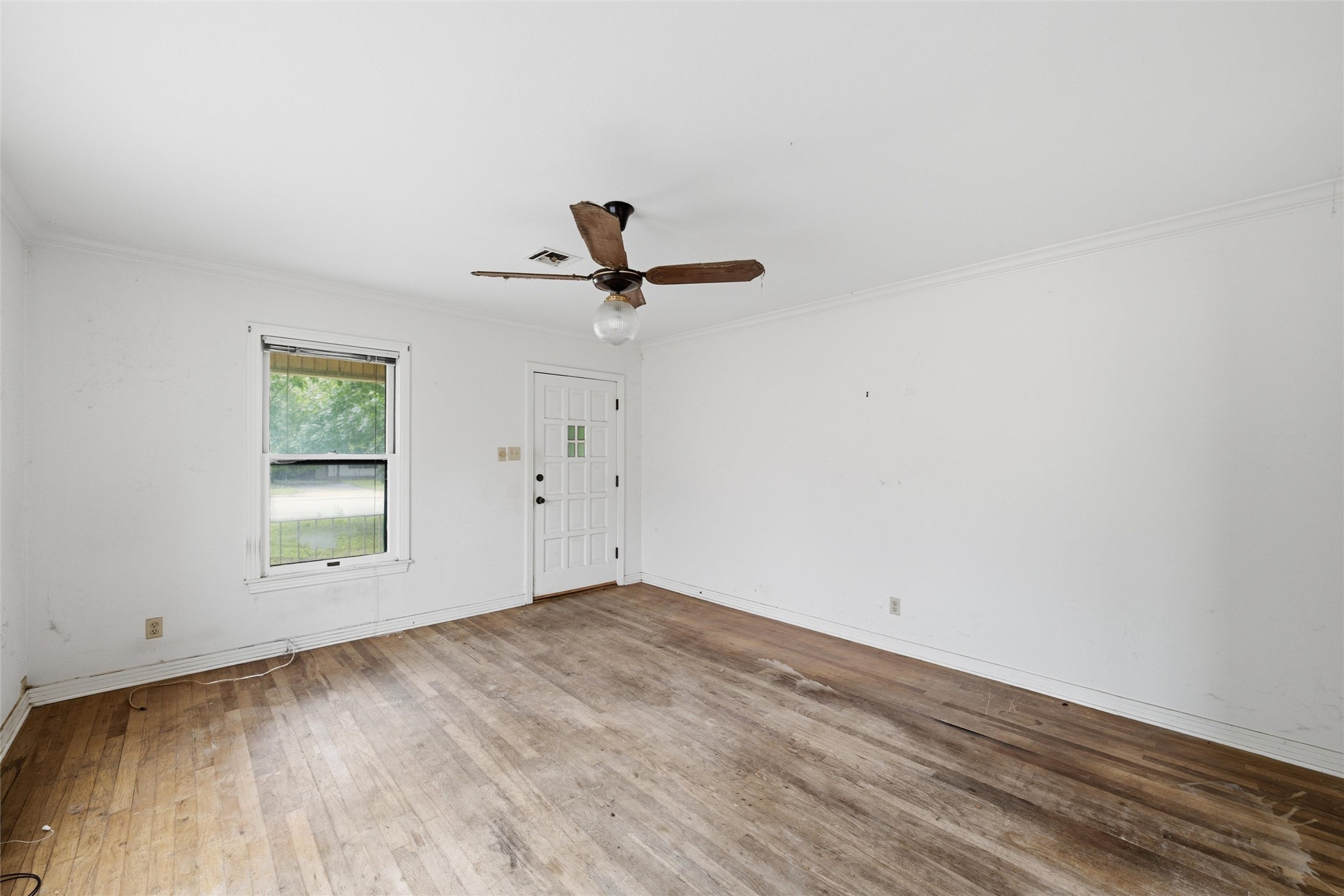 903 S Harrison Street Mcgregor TX 76657