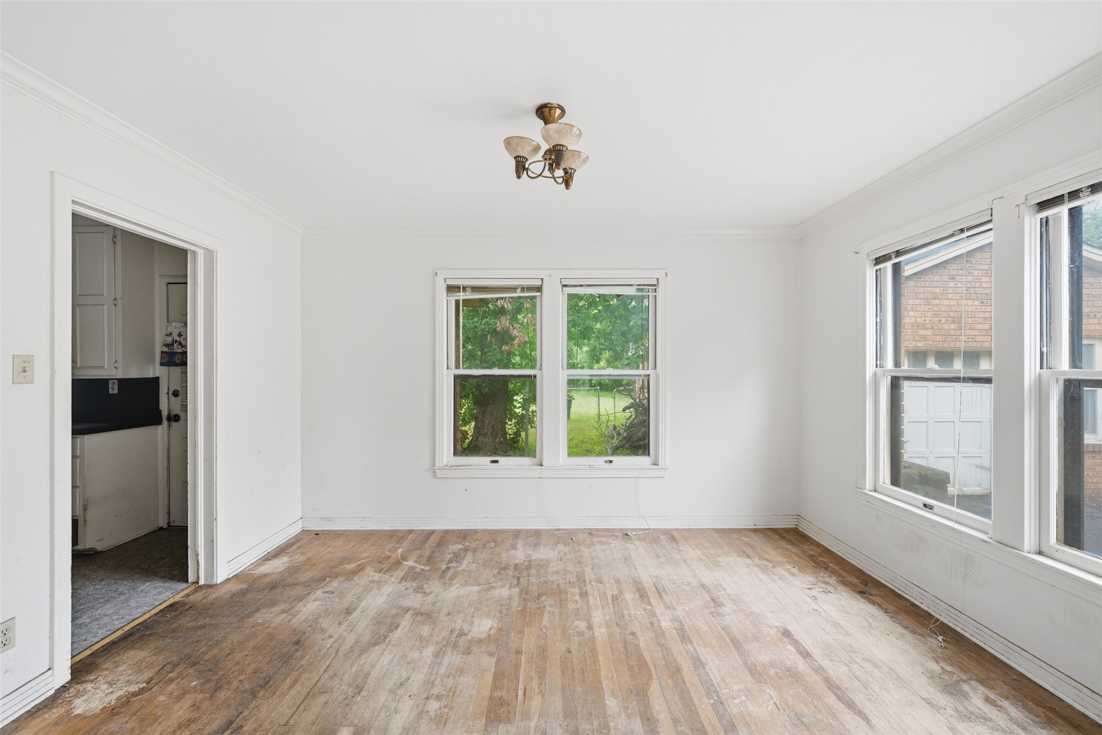 903 S Harrison Street Mcgregor TX 76657