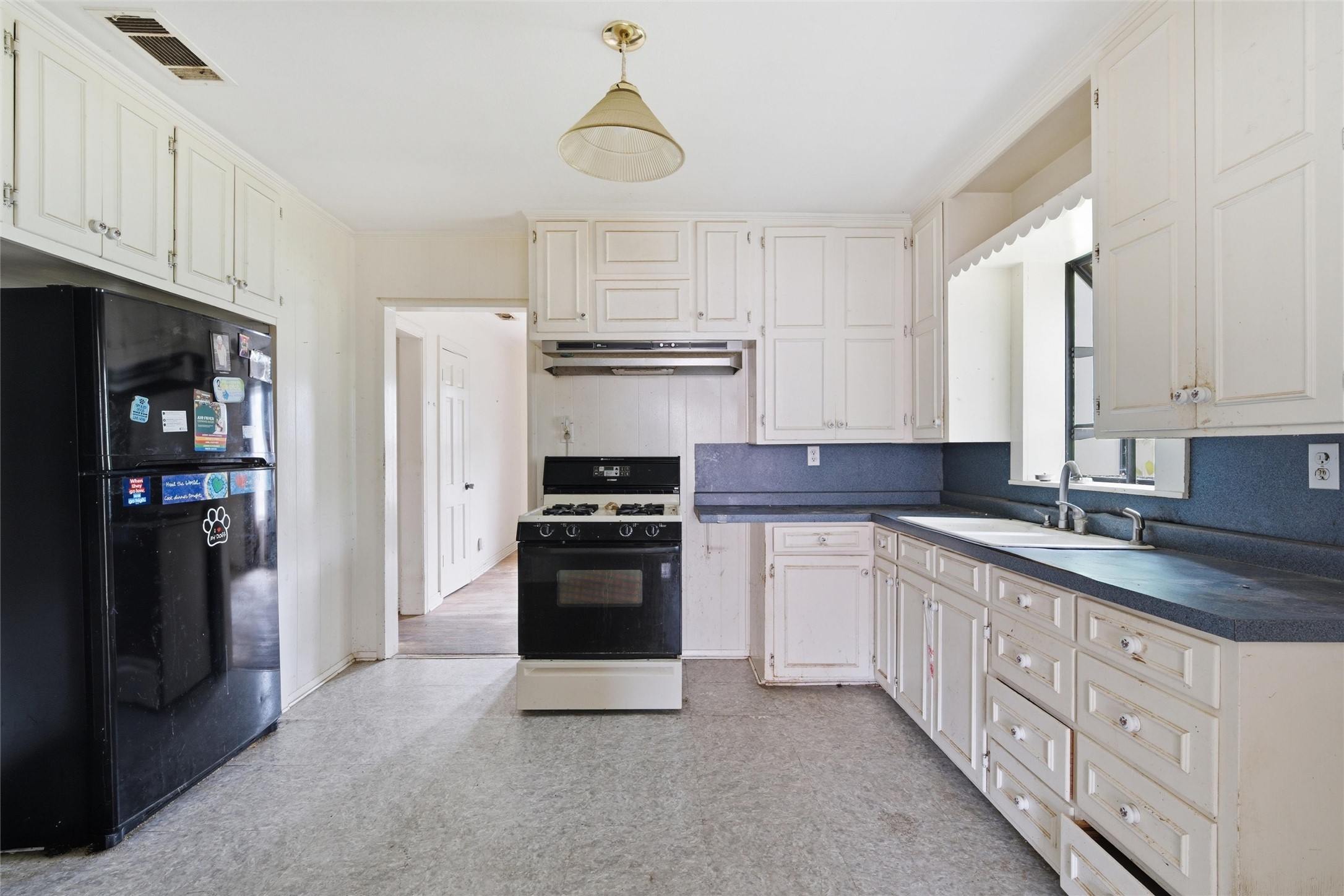 903 S Harrison Street Mcgregor TX 76657