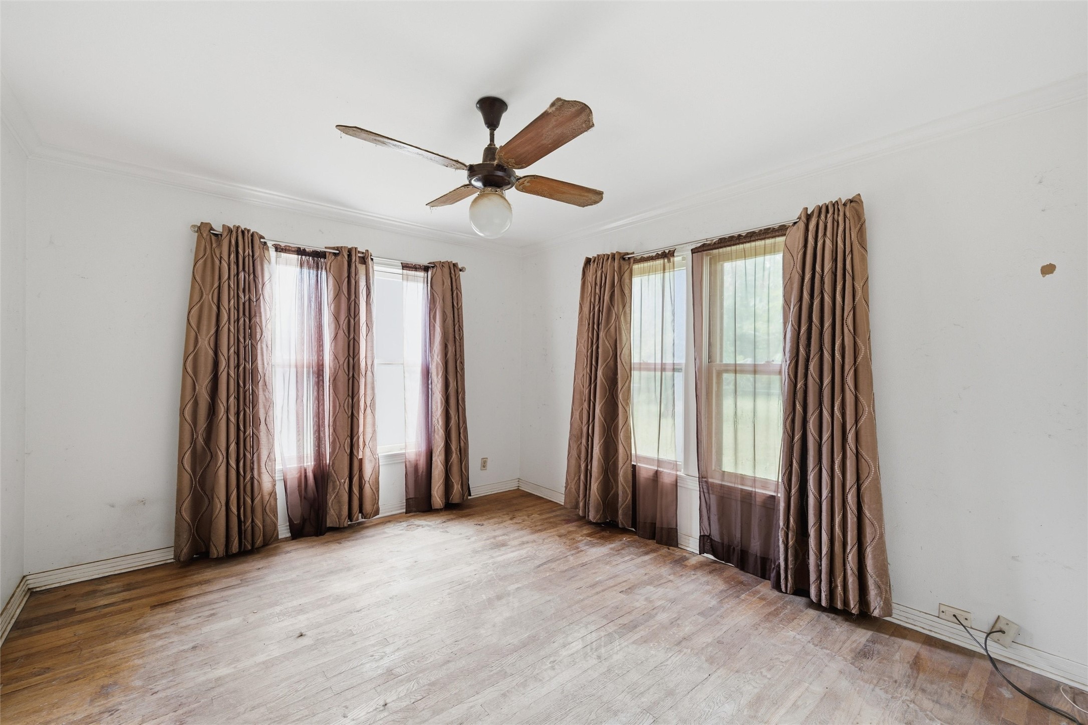 903 S Harrison Street Mcgregor TX 76657