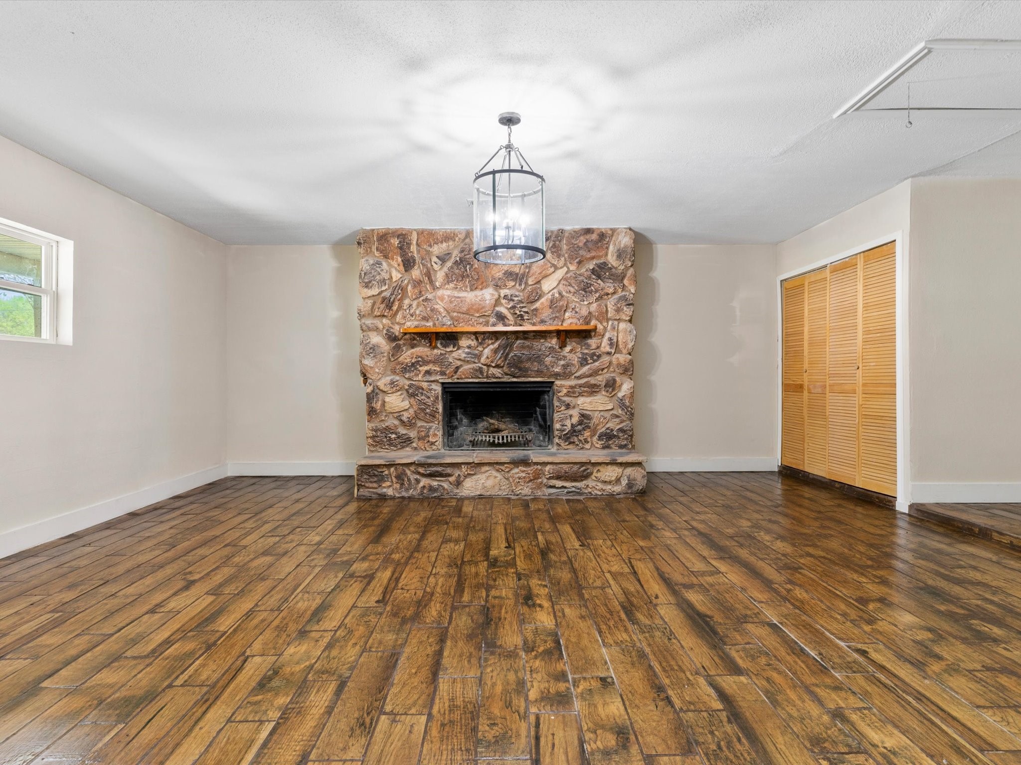 6620 Bernadine Drive Watauga TX 76148