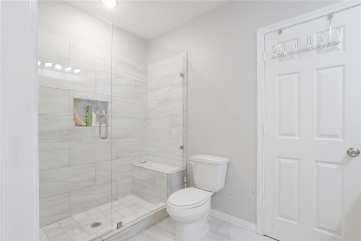 721 Maple Street Bonham TX 75418