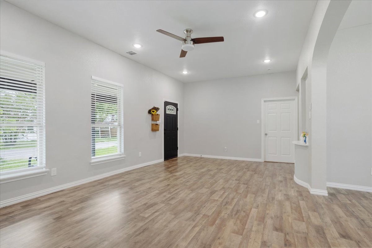 721 Maple Street Bonham TX 75418