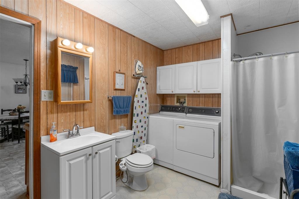 6111 County Road 2610 Bonham TX 75418