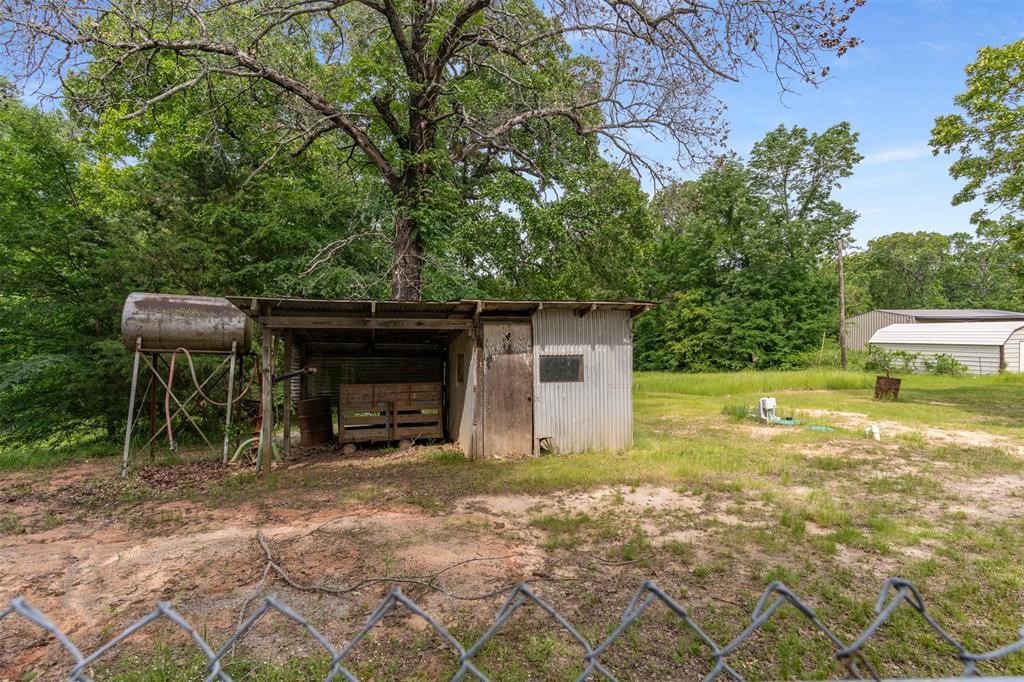 6111 County Road 2610 Bonham TX 75418