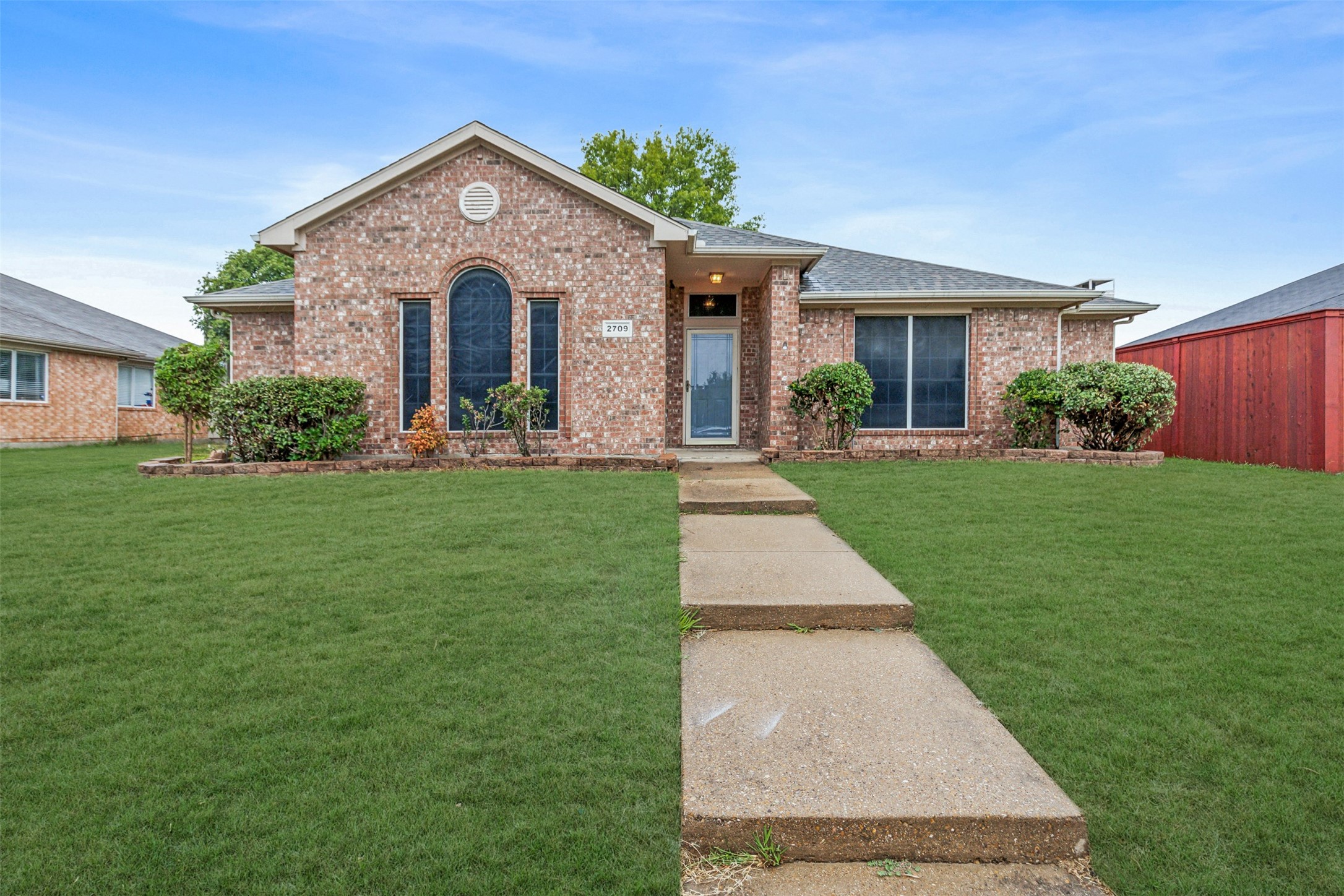 2709 Ash Creek Mesquite TX 75181