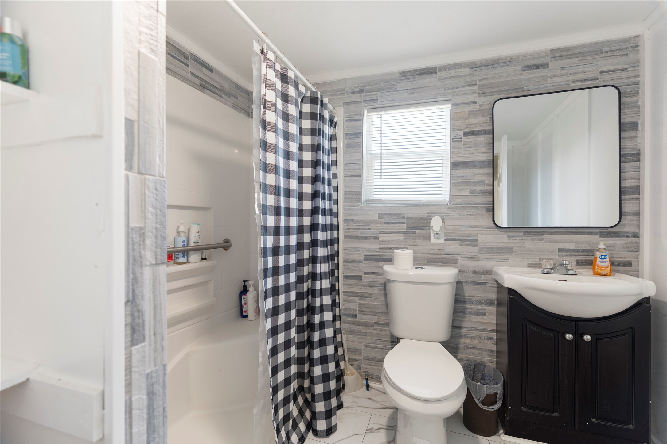 300 S Wall Street Itasca TX 76055