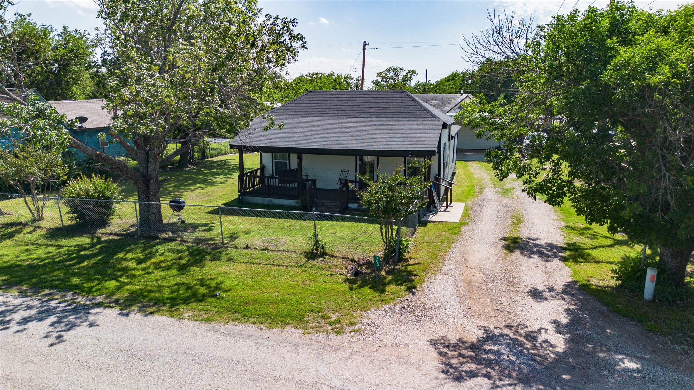 300 S Wall Street Itasca TX 76055