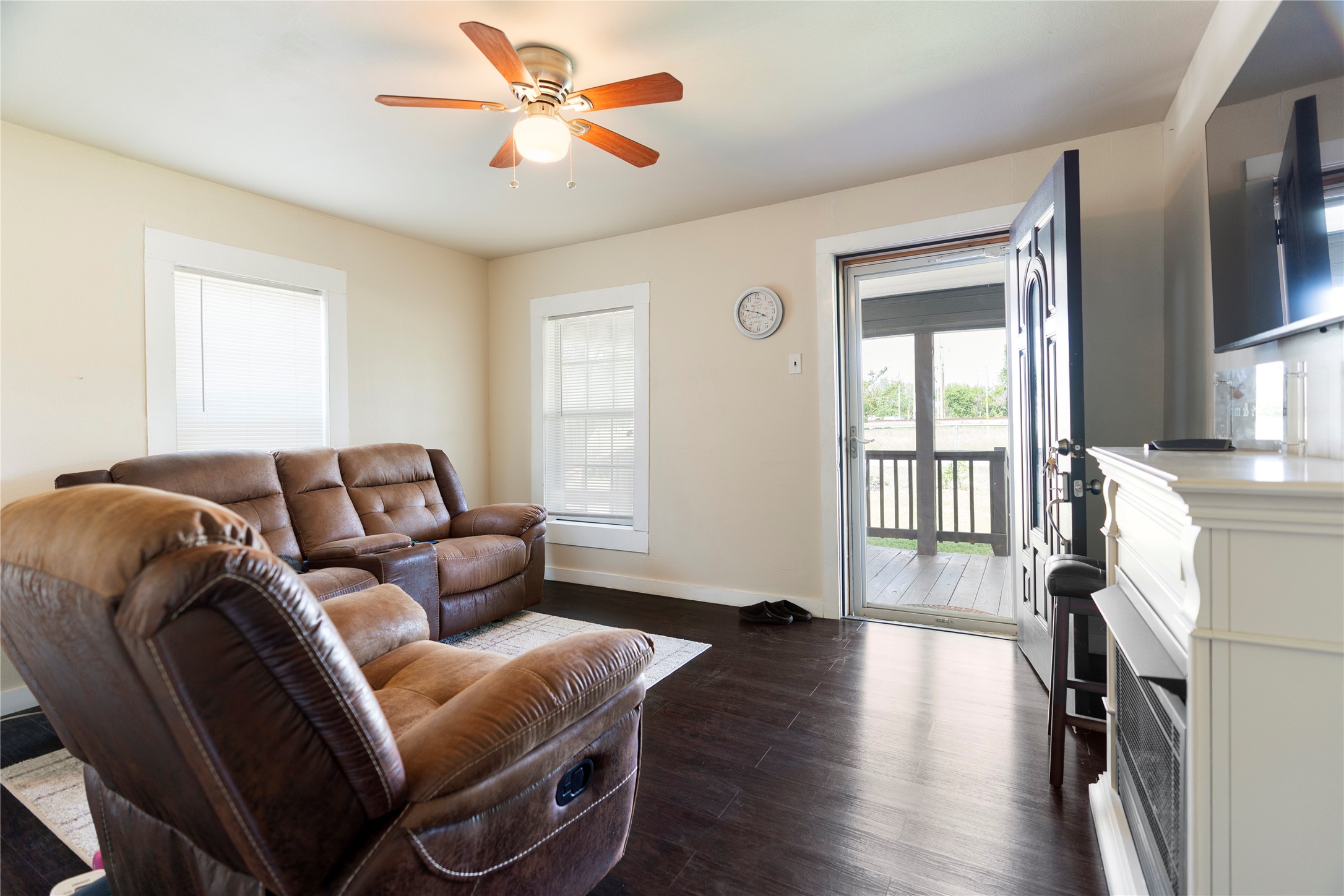 300 S Wall Street Itasca TX 76055