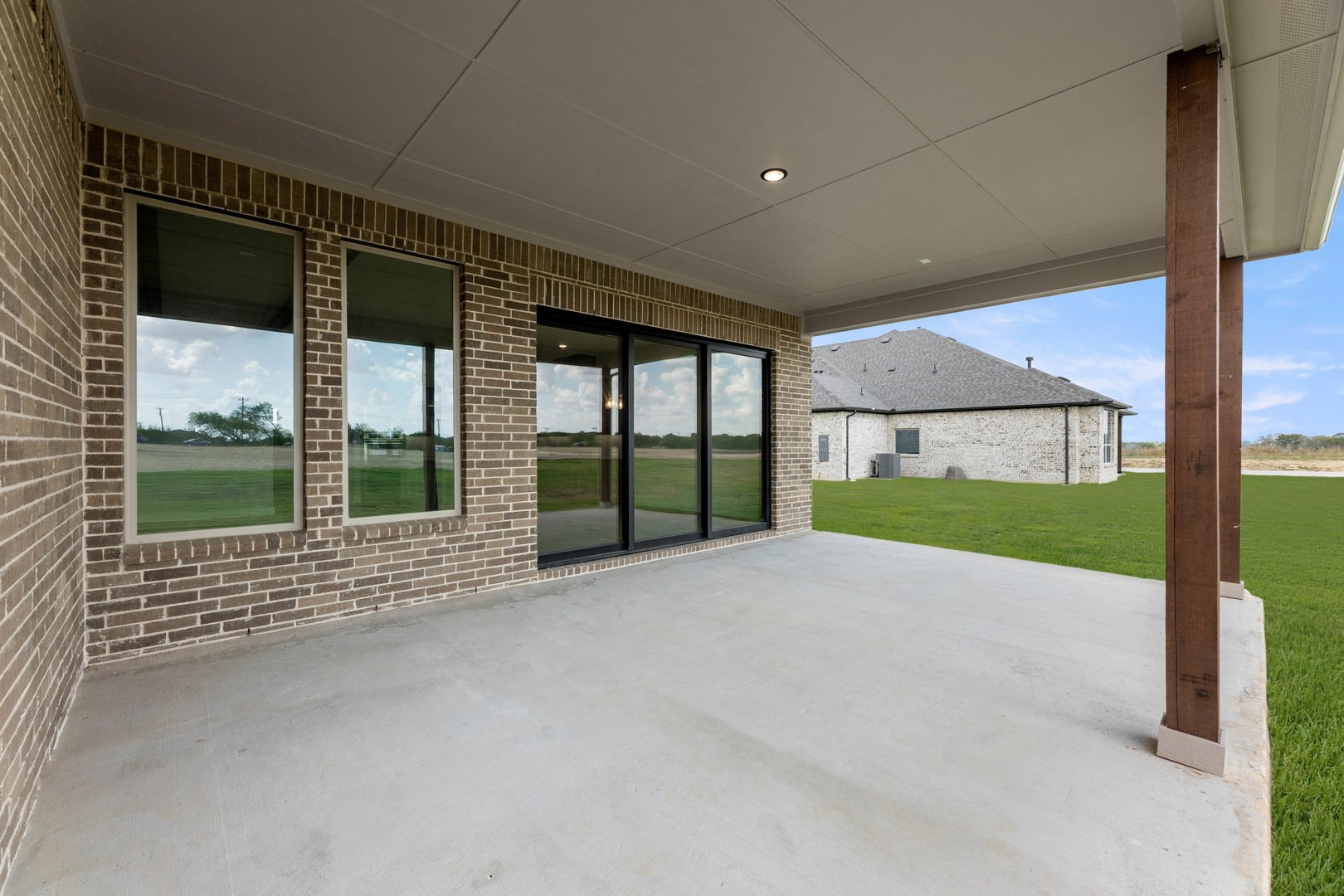 132 Evanston Court Rhome TX 76078