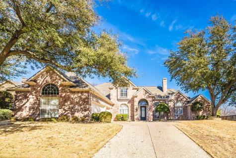 827 Hills Creek Drive Mckinney TX 75072
