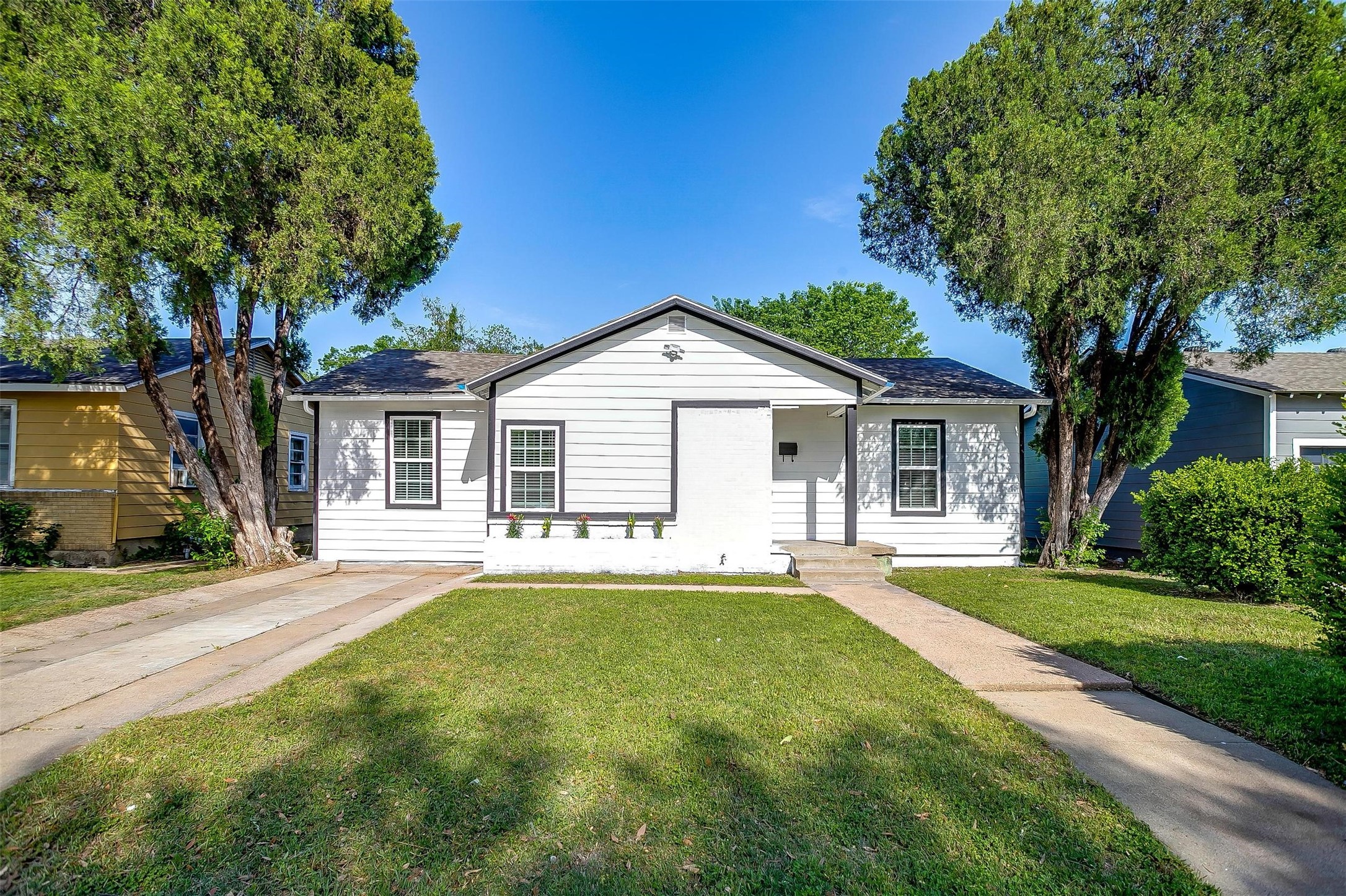 3871 Dowdell Street Fort Worth TX 76119