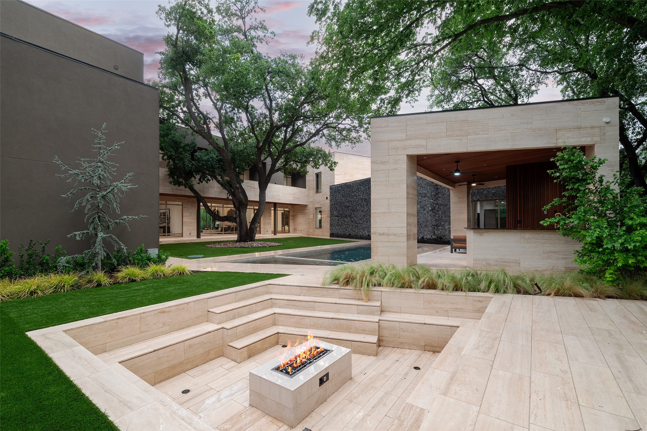 10920 Strait Lane Dallas TX 75229