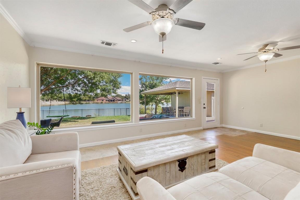 6329 Riviera Drive North Richland Hills TX 76180