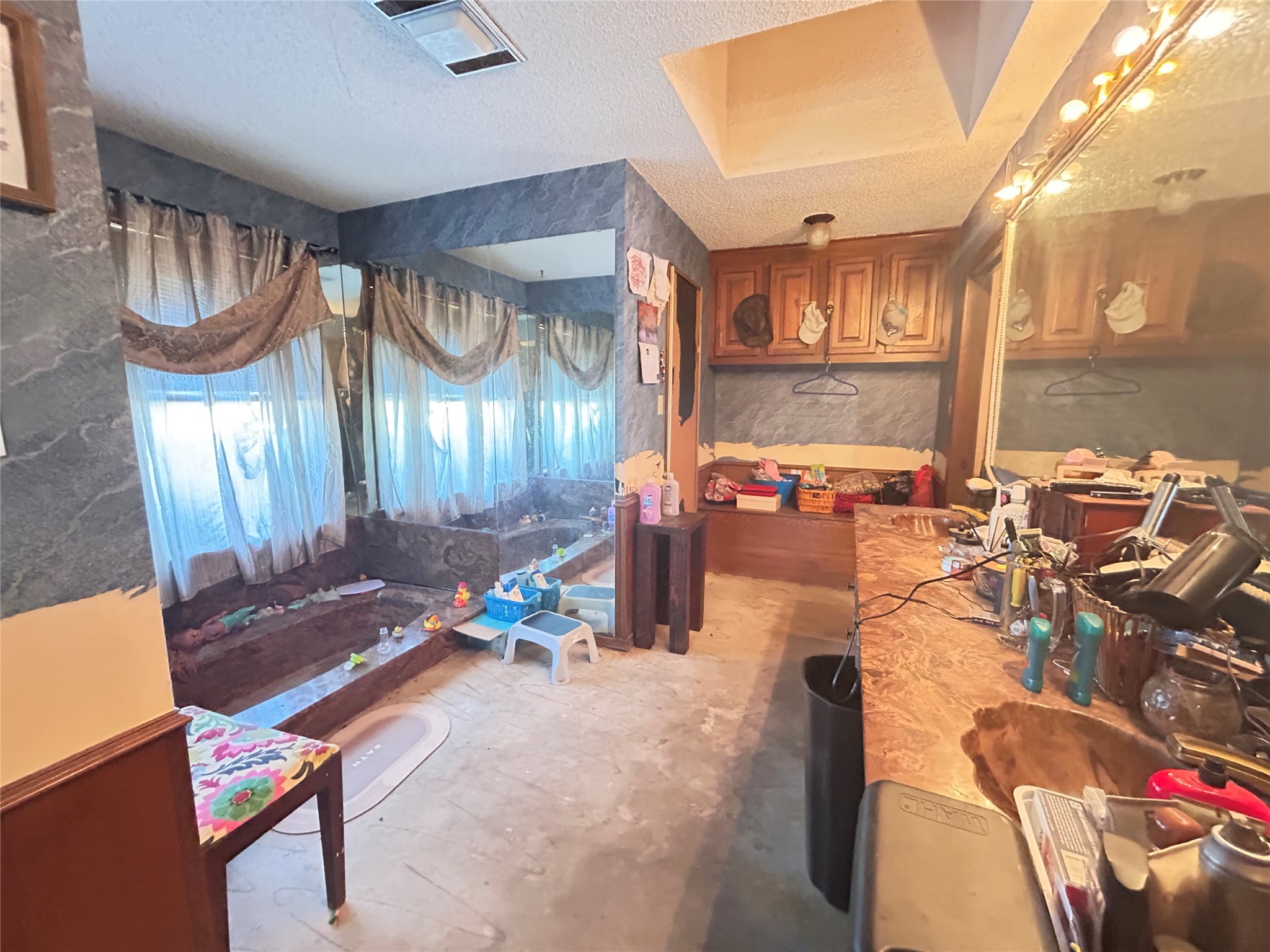1816 County Road 2386 Pickton TX 75471