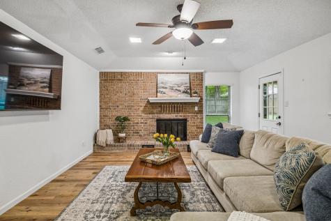 232 NE Shady Oaks Drive Burleson TX 76028