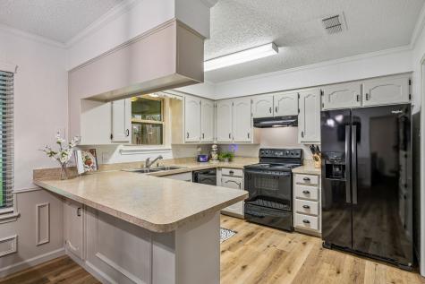 232 NE Shady Oaks Drive Burleson TX 76028