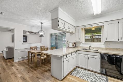 232 NE Shady Oaks Drive Burleson TX 76028