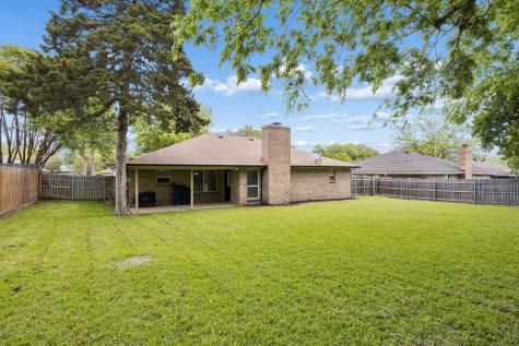232 NE Shady Oaks Drive Burleson TX 76028