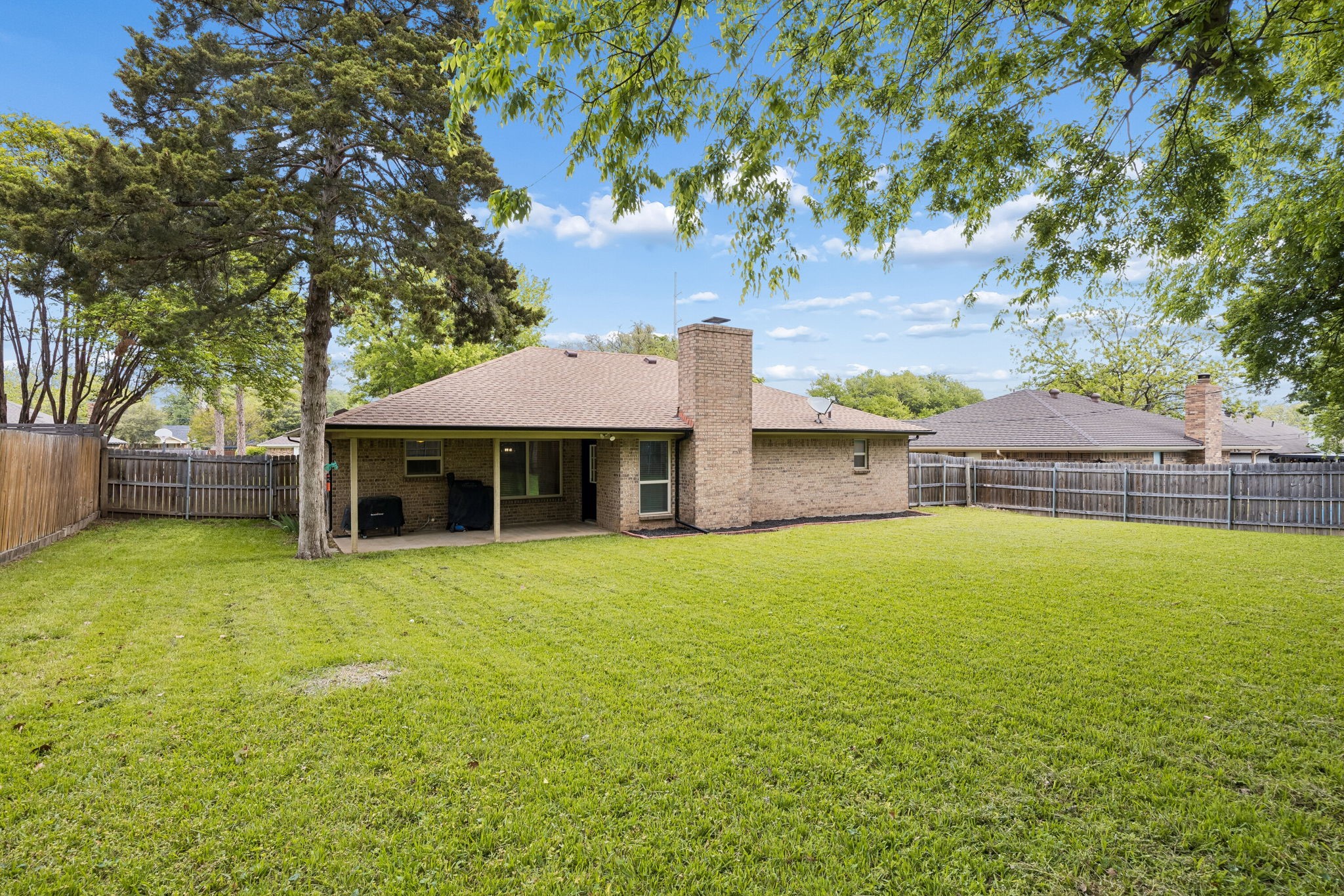 232 NE Shady Oaks Drive Burleson TX 76028