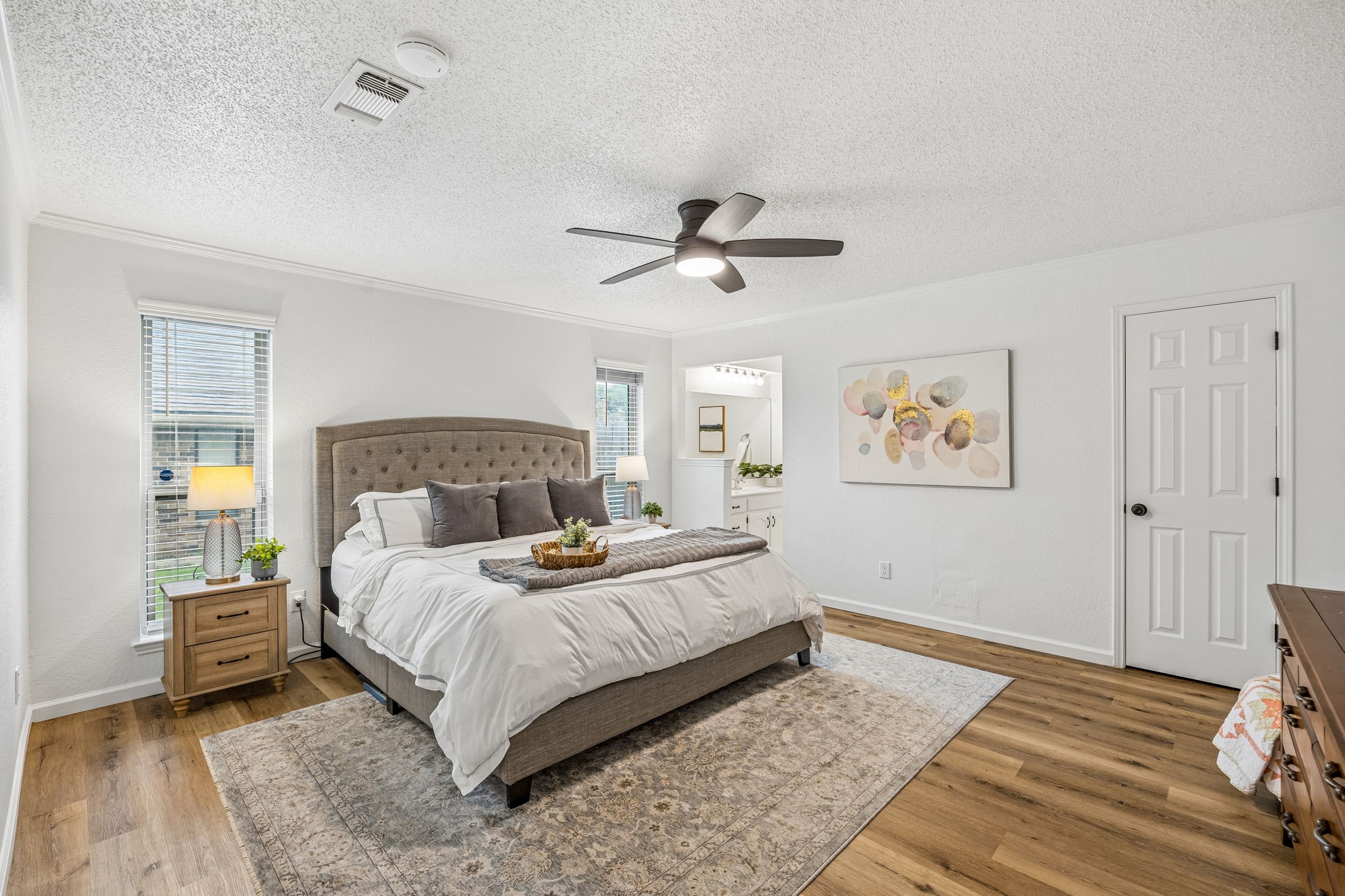 232 NE Shady Oaks Drive Burleson TX 76028