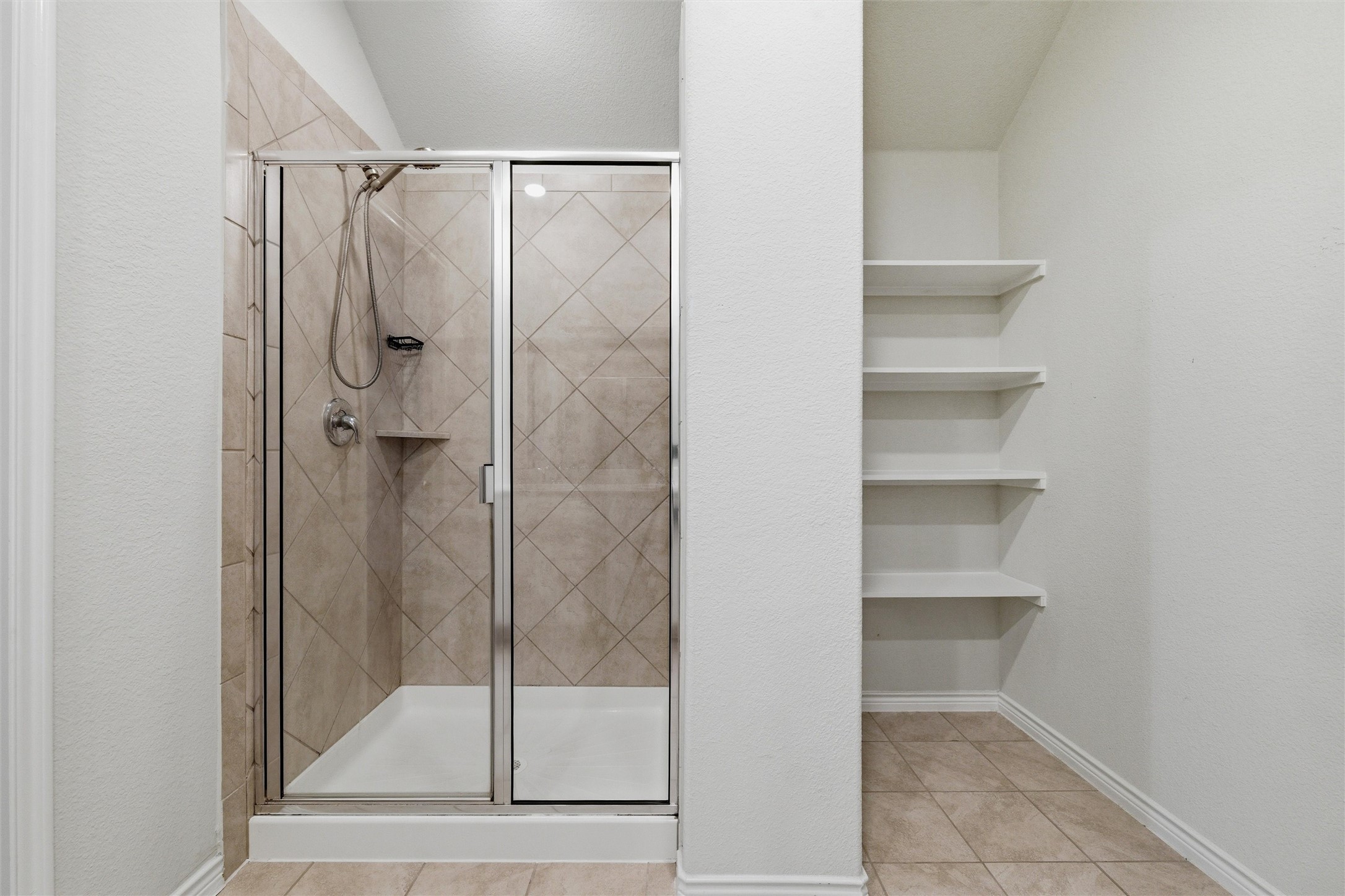 123 Arborside Drive Waxahachie TX 75165