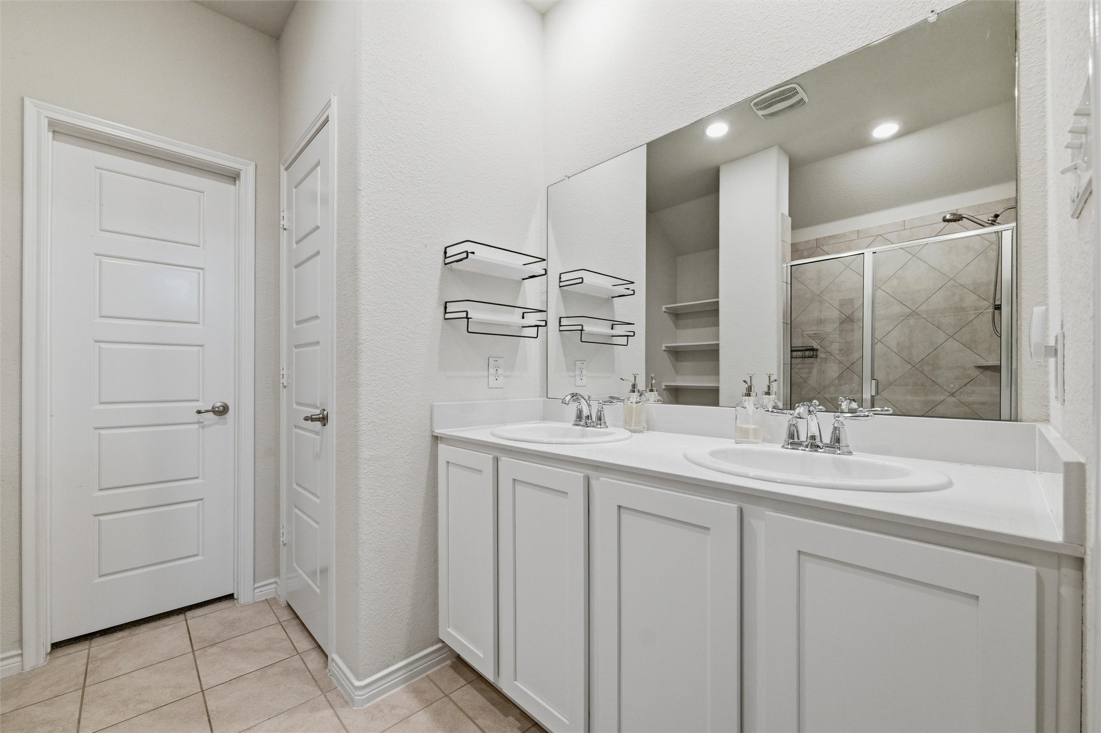 123 Arborside Drive Waxahachie TX 75165