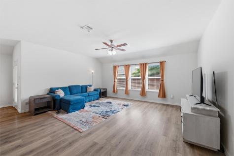 123 Arborside Drive Waxahachie TX 75165