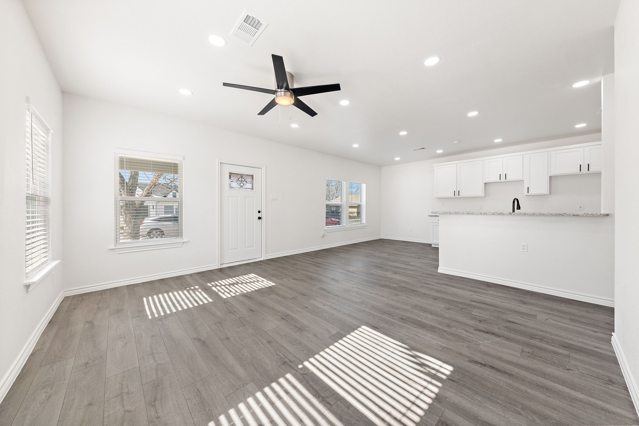 2330 Idaho Avenue Dallas TX 75216