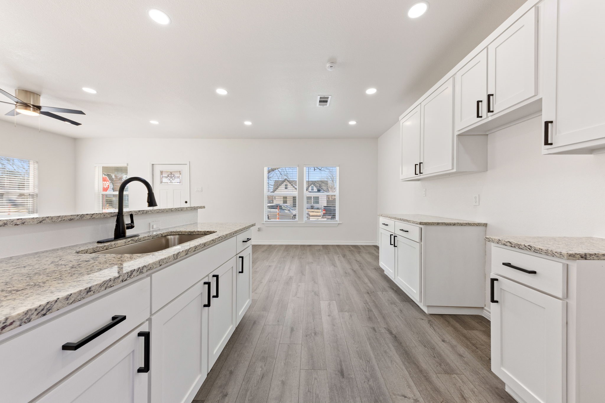 2330 Idaho Avenue Dallas TX 75216