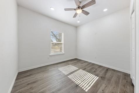 2330 Idaho Avenue Dallas TX 75216