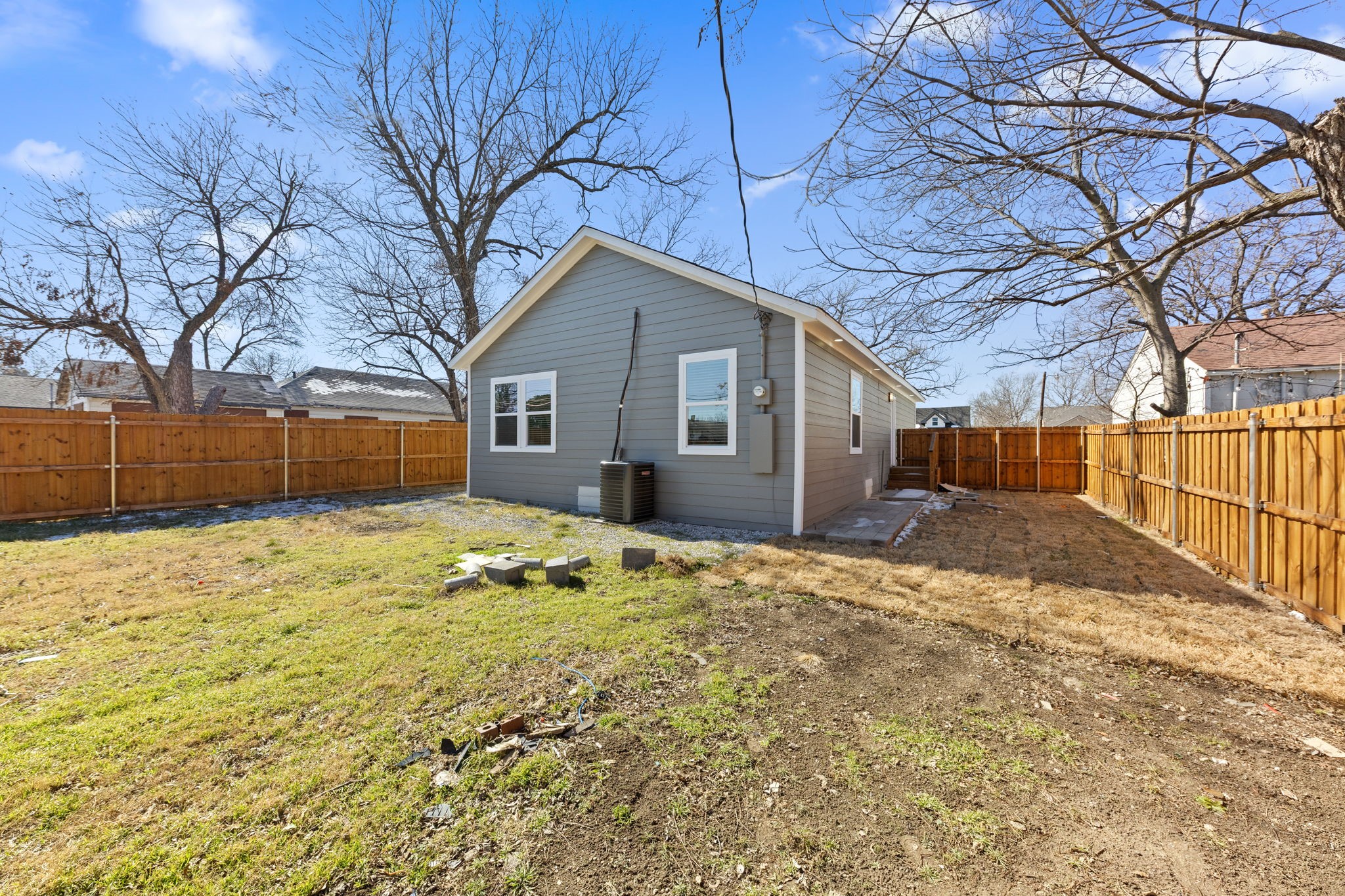 2330 Idaho Avenue Dallas TX 75216