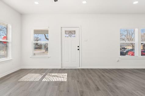 2330 Idaho Avenue Dallas TX 75216