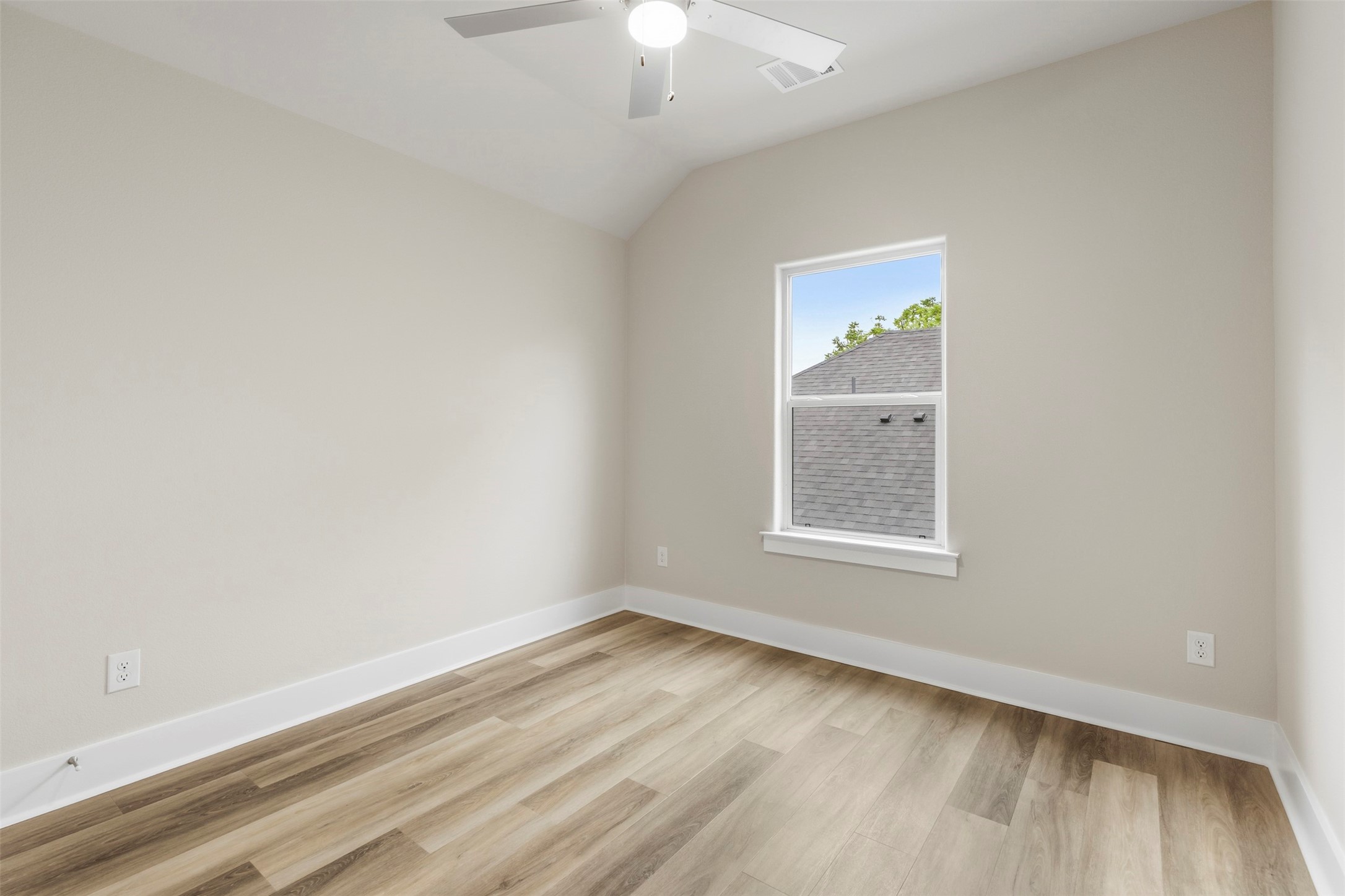 714 E Mcgee Street Sherman TX 75090