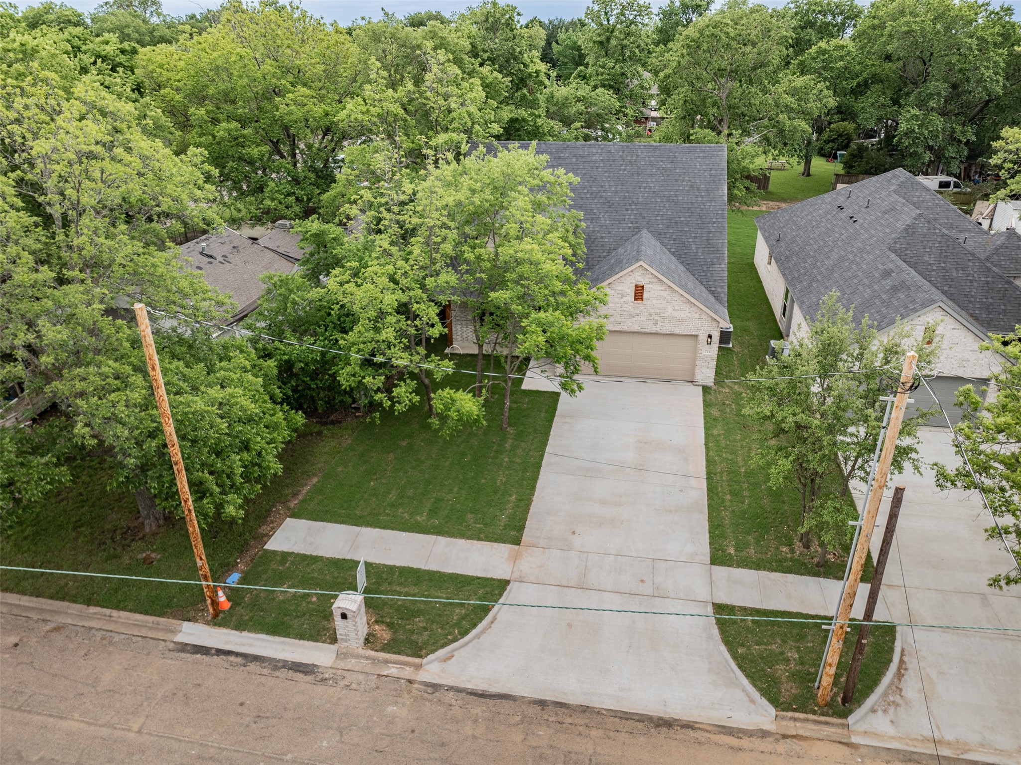 714 E Mcgee Street Sherman TX 75090