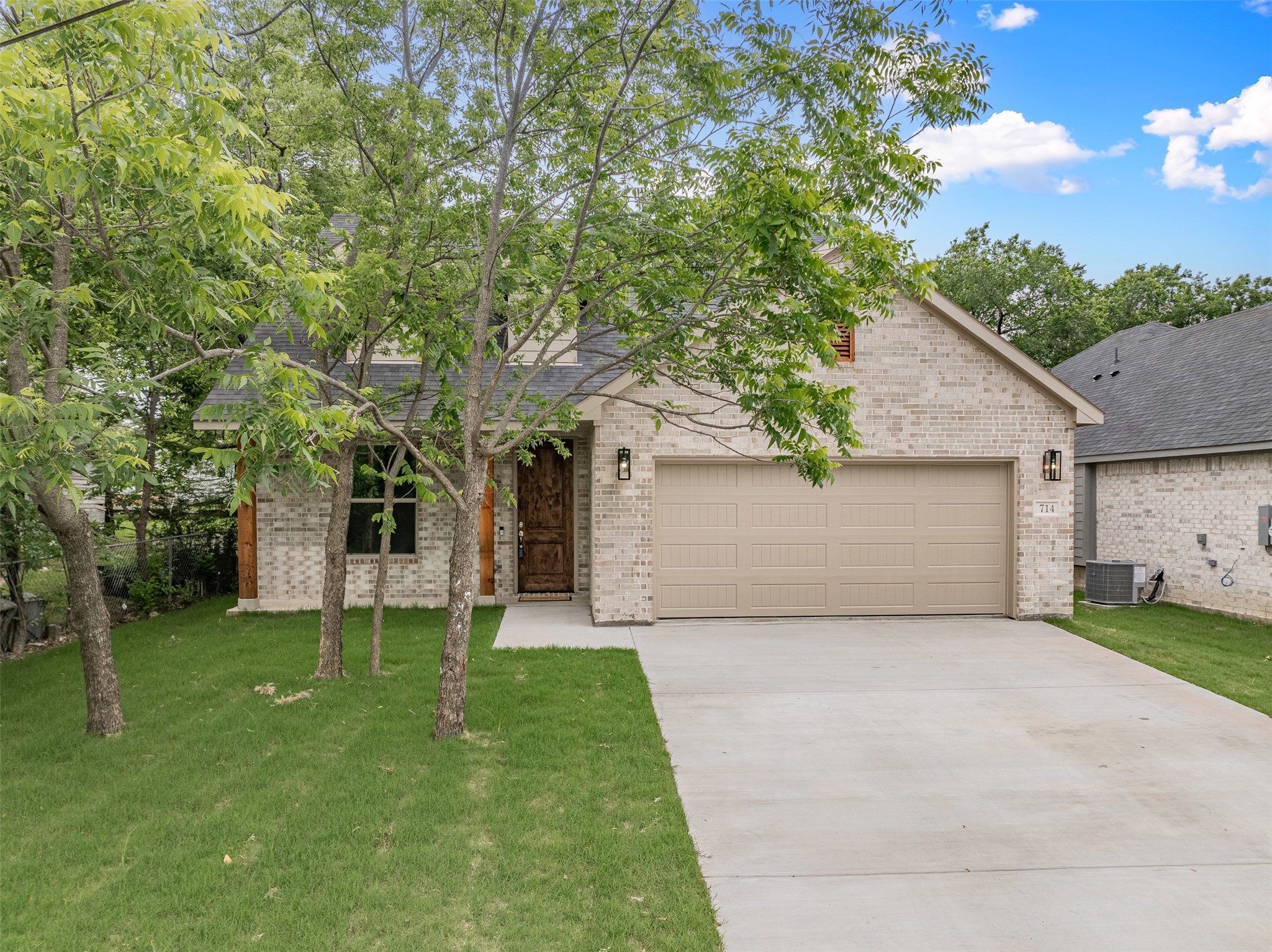 714 E Mcgee Street Sherman TX 75090