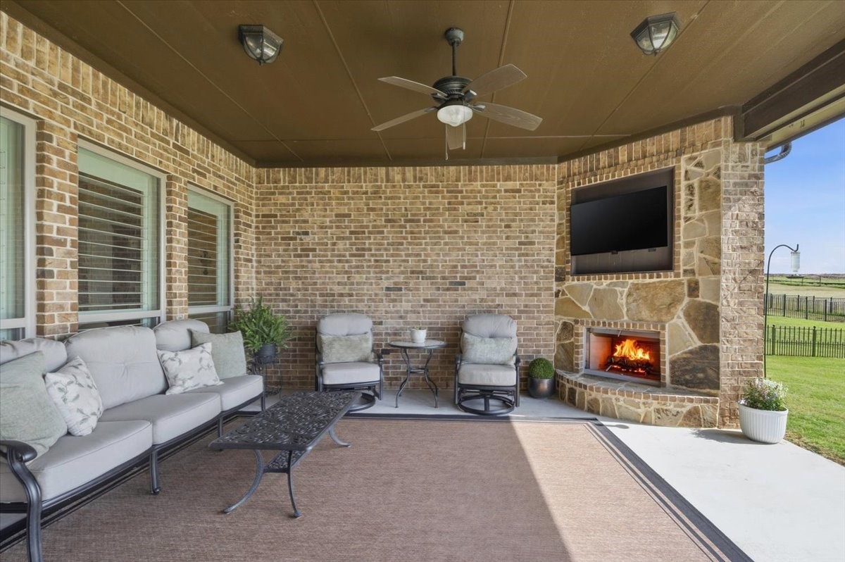 10700 San Simeon Lane Fort Worth TX 76179