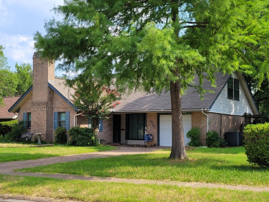 1321 Croydon Street Irving TX 75062