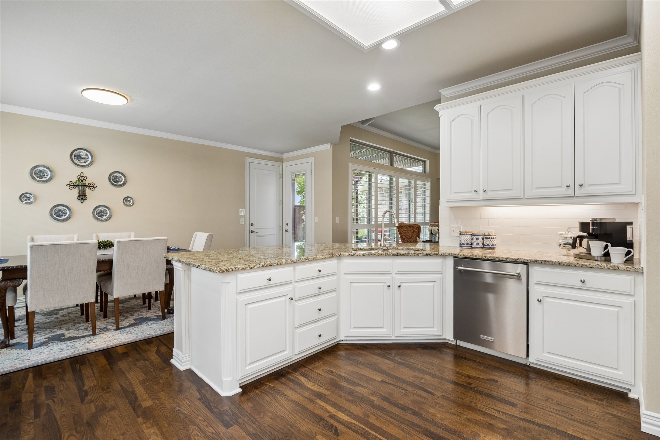 5904 Avon Drive Plano TX 75093