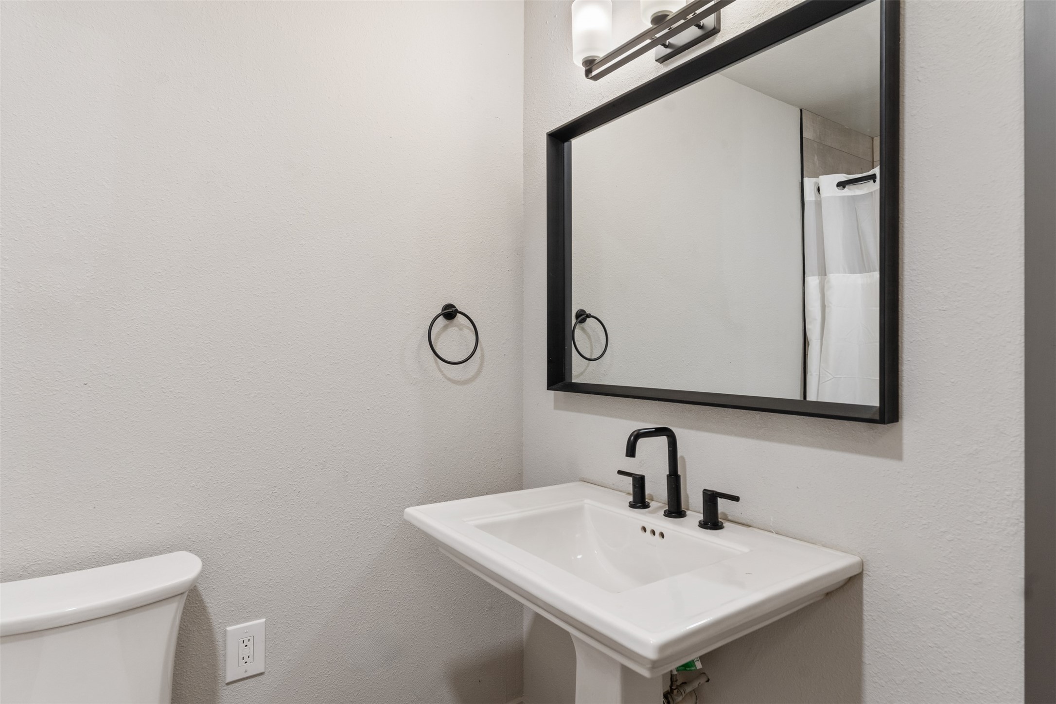 1327 Whispering Springs Drive Tool TX 75143