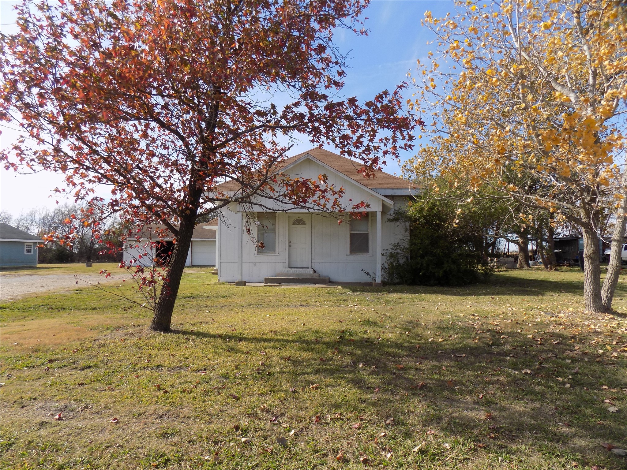 816 S Pearl Street Trenton TX 75490