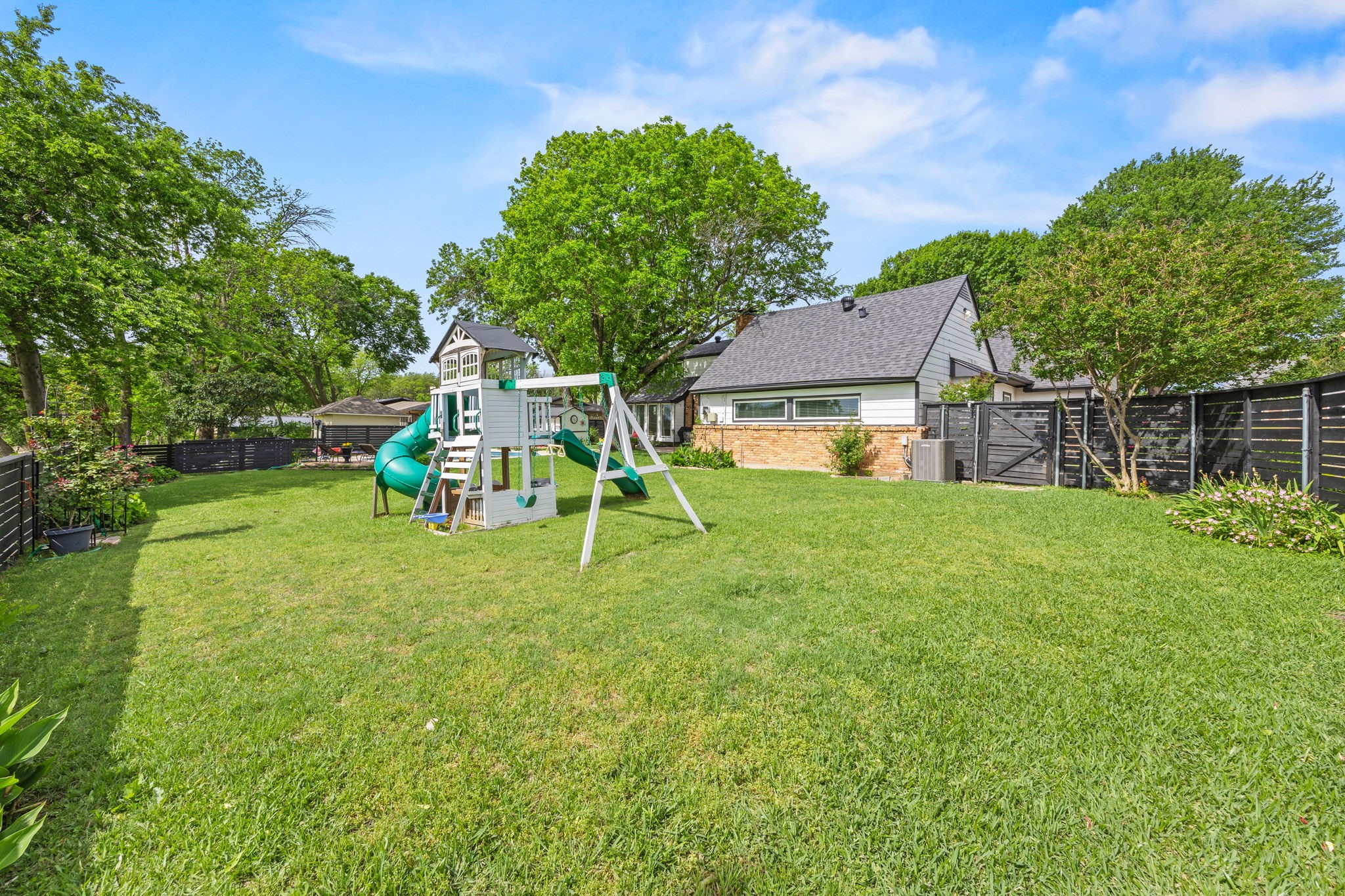 3010 S Country Club Road Garland TX 75043