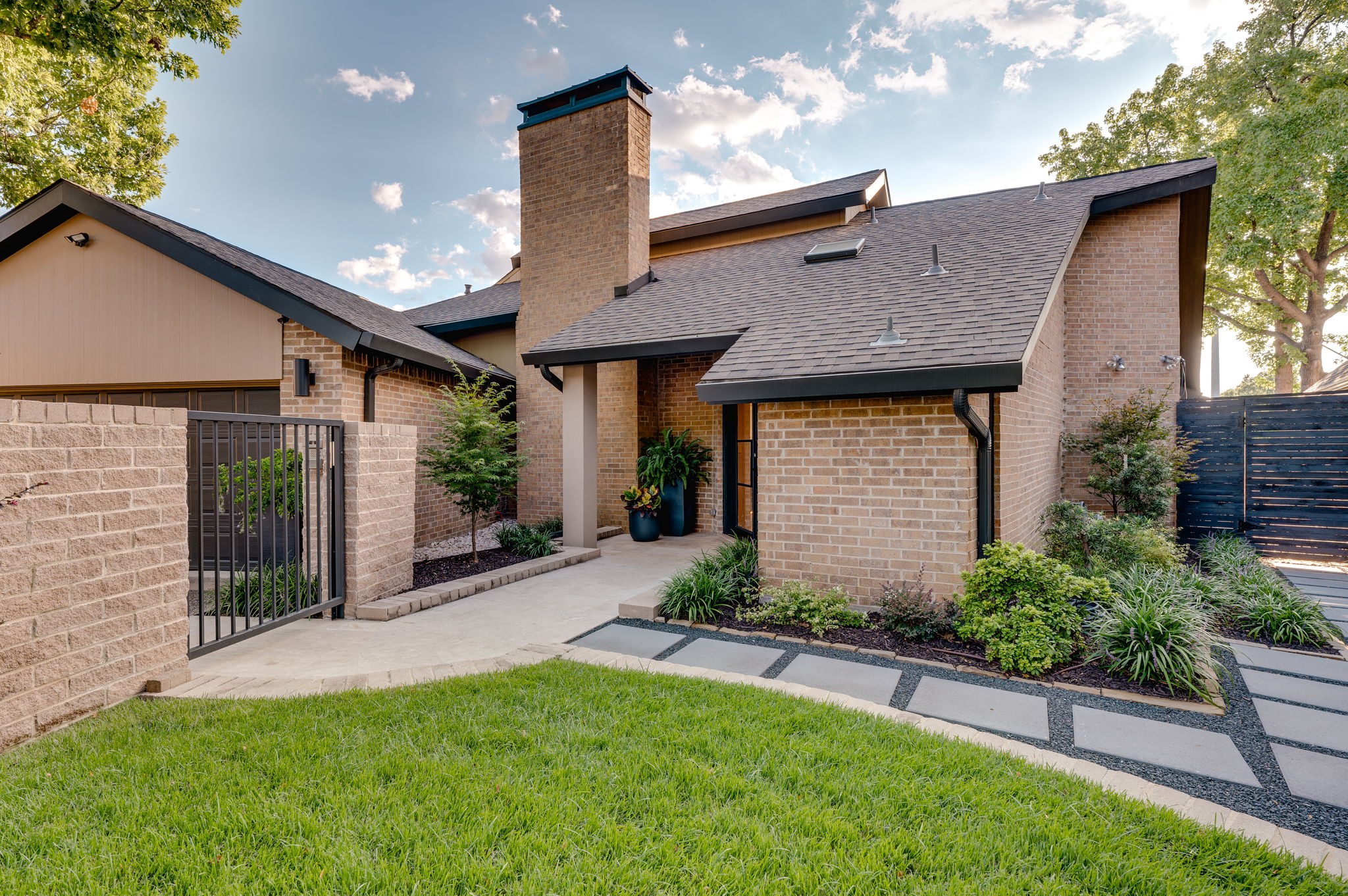 16054 Chalfont Court Dallas TX 75248