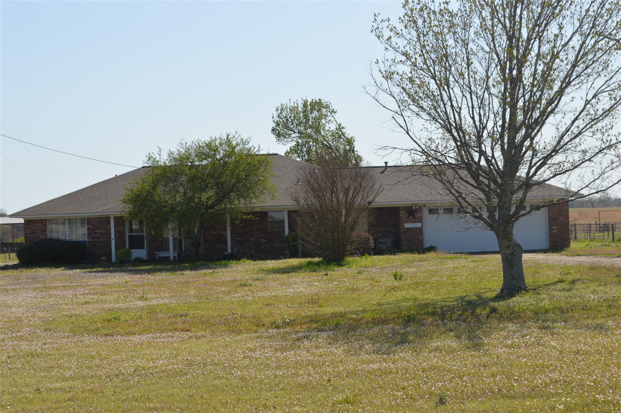 17293 Us Highway 82 W Avery TX 75554